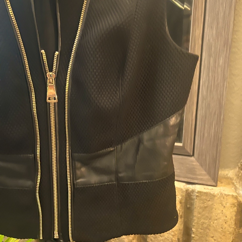 Cutest Vest By BEBE size 8